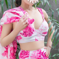 Trúc Quỳnh: Em Gái Xinh Dâm Nhiệt Tình Đi Khách Giá Rẻ Tại TP Cam Ranh Khánh Hòa